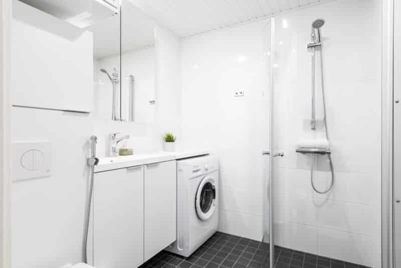 Hiisi Homes Turku Fleminginkatu - Pesukoneellinen kylpyhuone