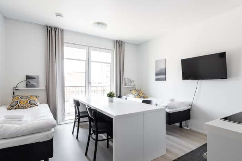 Hiisi Homes Turku Fleminginkatu - Perhestudio | 2 erillistä vuodetta | Tablebed