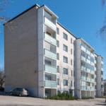 Hiisi Homes Lohja Pellervonkatu 1 pysäköintialue pihalla