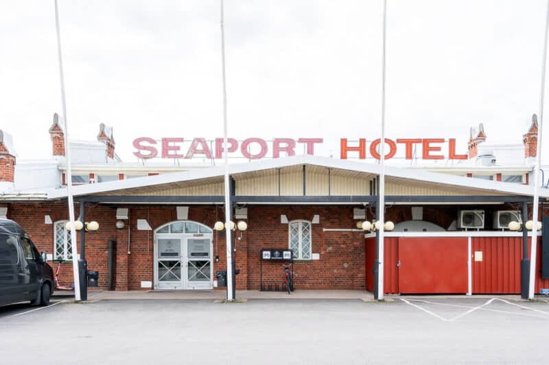 Hiisi Hotel Turku Seaport Property Building