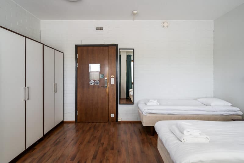Hiisi Hostel Vihti Selli | Standard - kolmen hengen huone